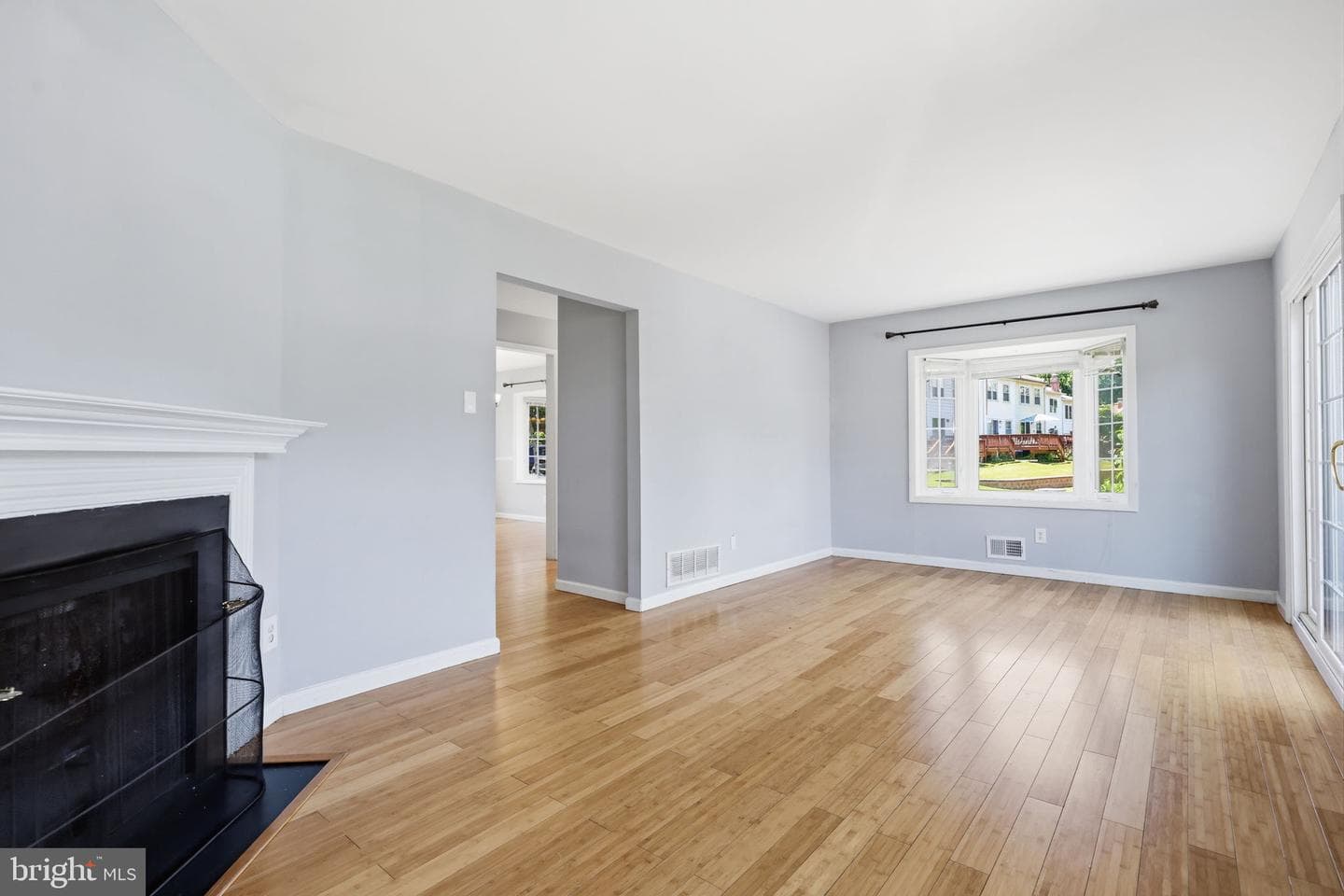 392 Rutgers Court photo 12