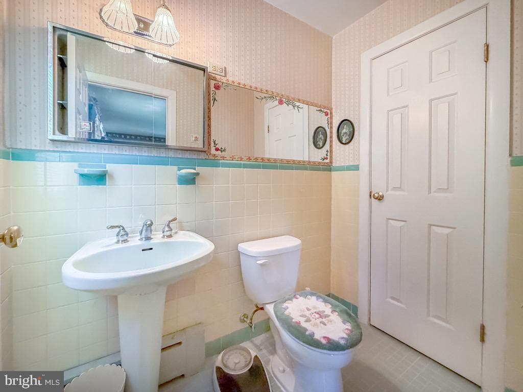 74 Meadow Lane photo 20