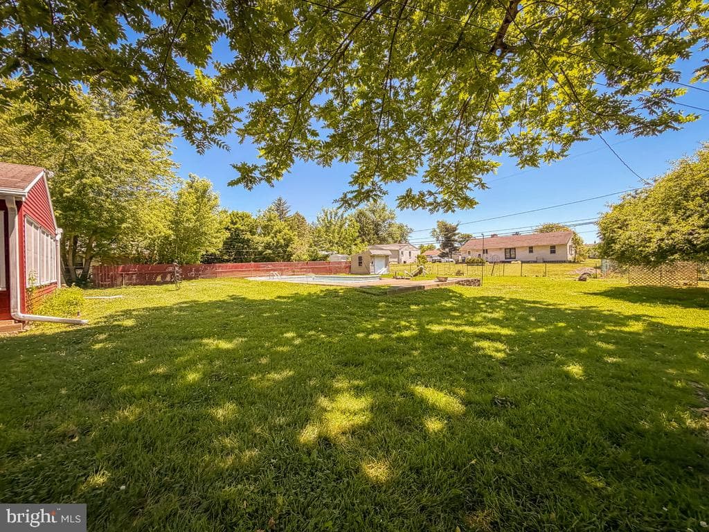 74 Meadow Lane photo 37