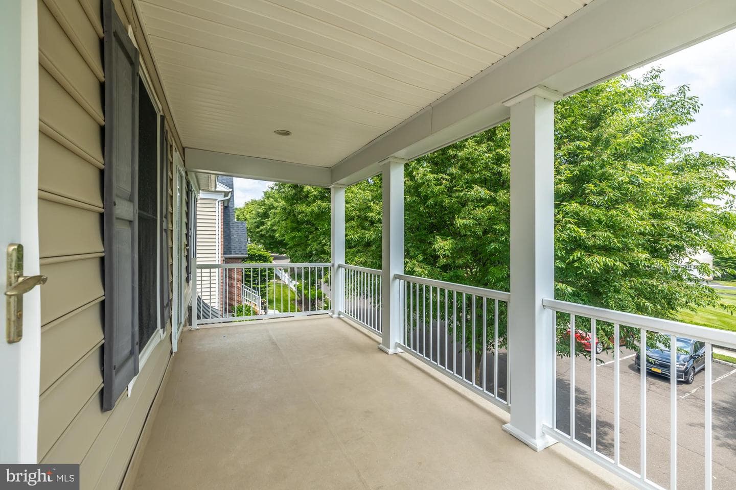 406 Dornishwood Place photo 17
