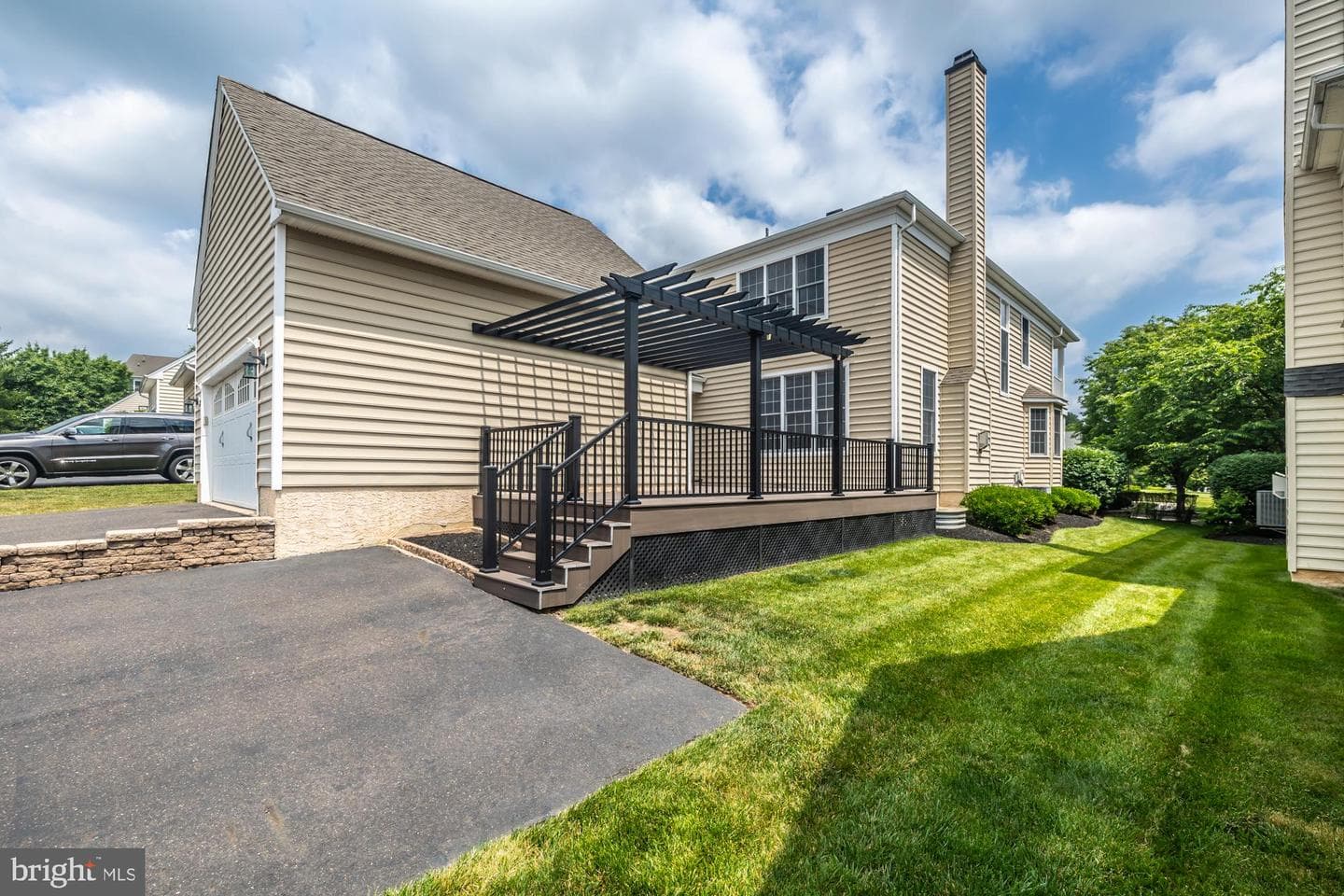 406 Dornishwood Place photo 33