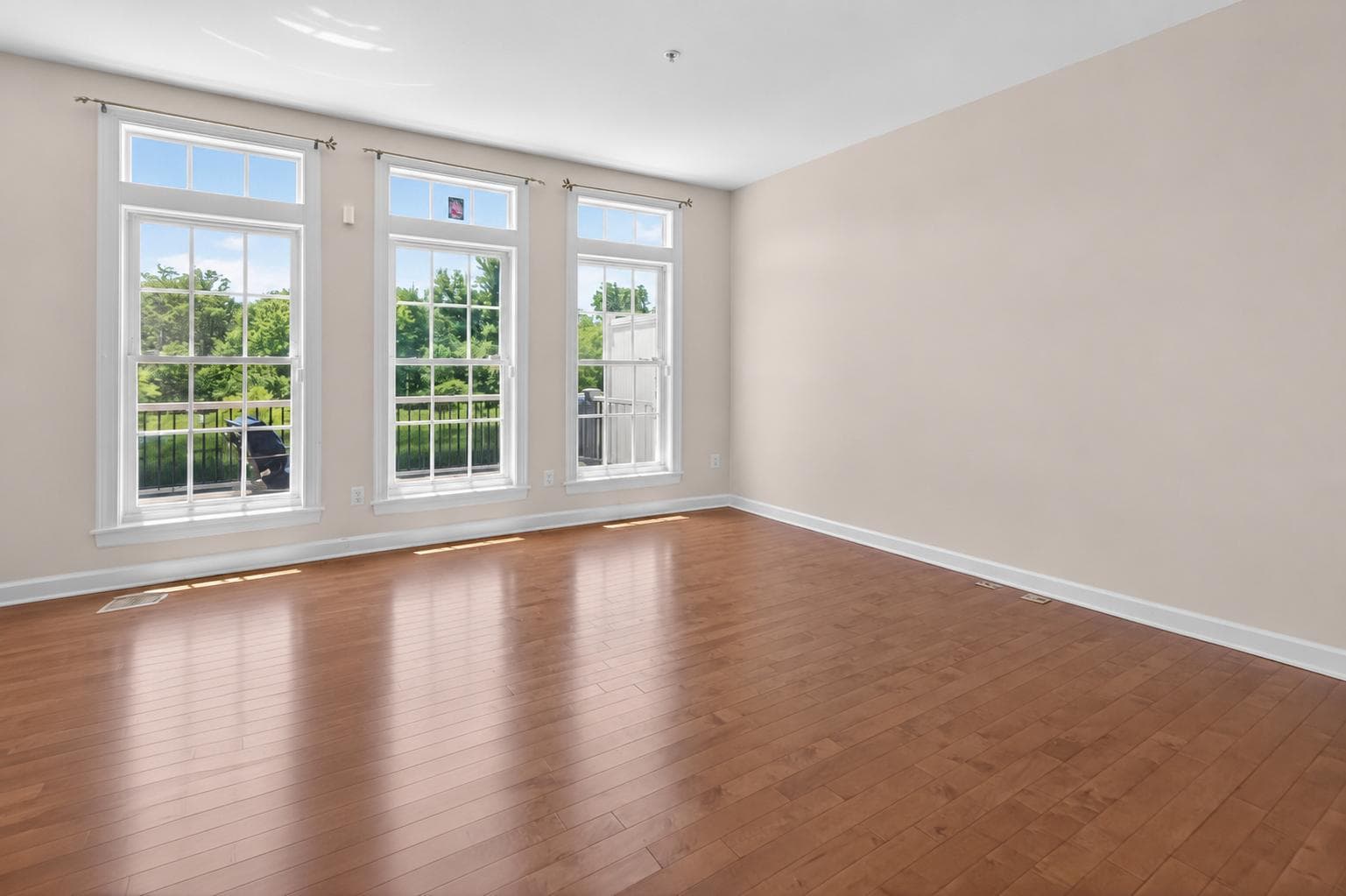 349 Village Way photo 18
