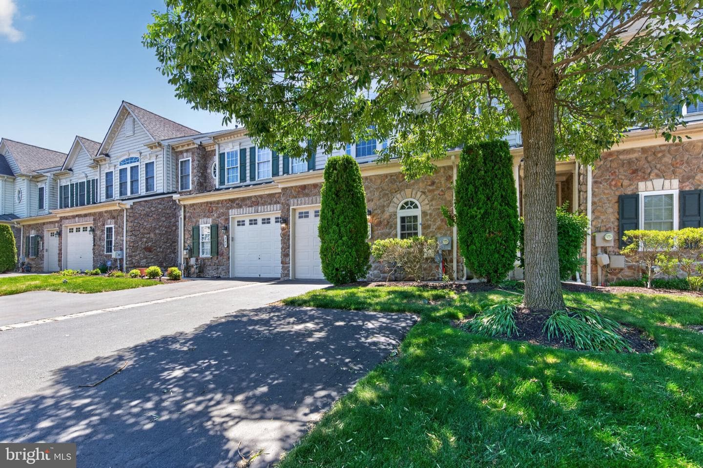 349 Village Way photo 9