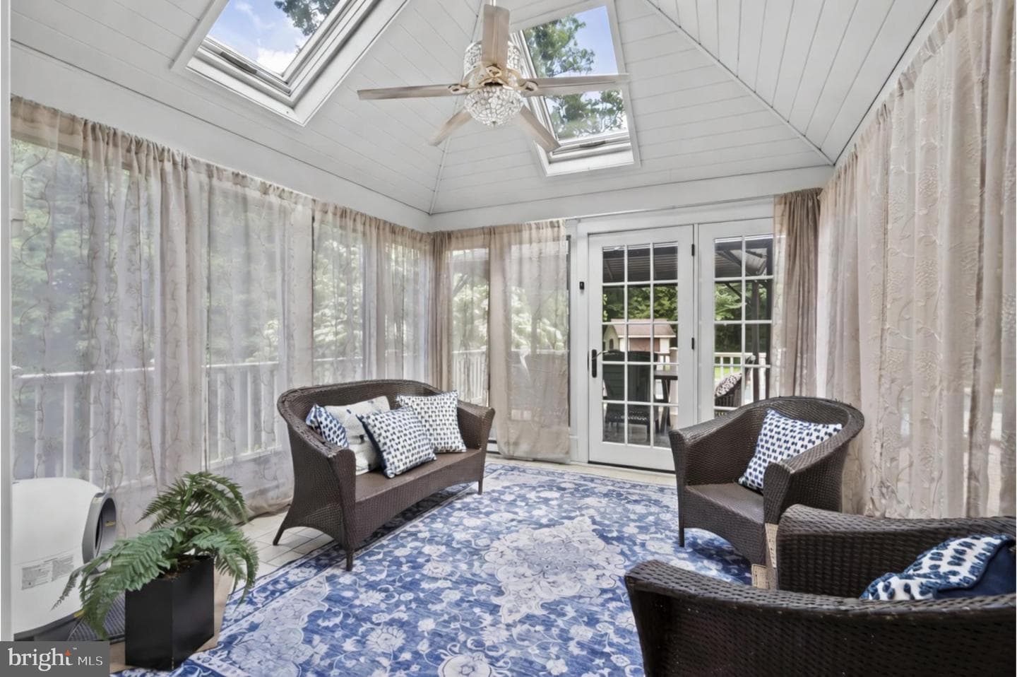 500 Deerfield Lane photo 28