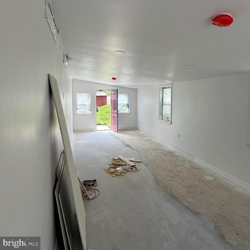 543 Old Street Road photo 5