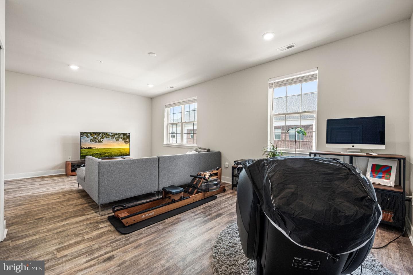 142 Fleet Court photo 18