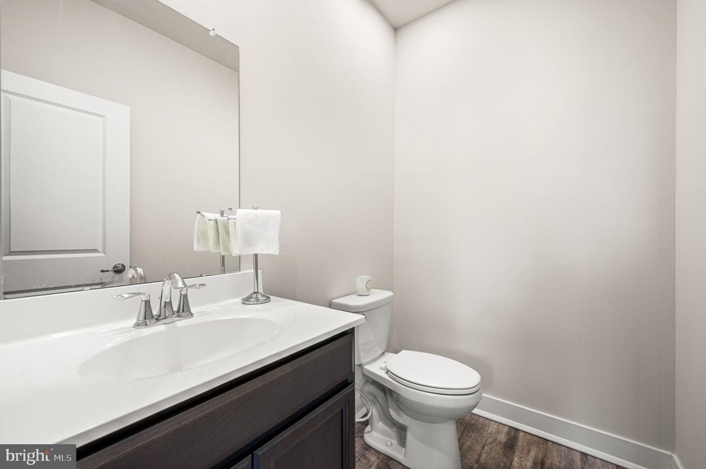 142 Fleet Court photo 20