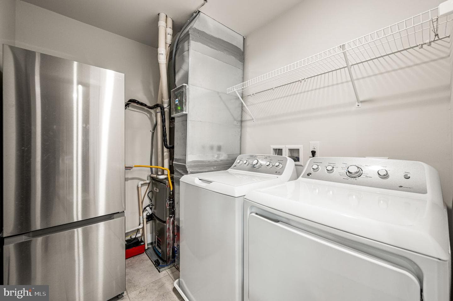 142 Fleet Court photo 25