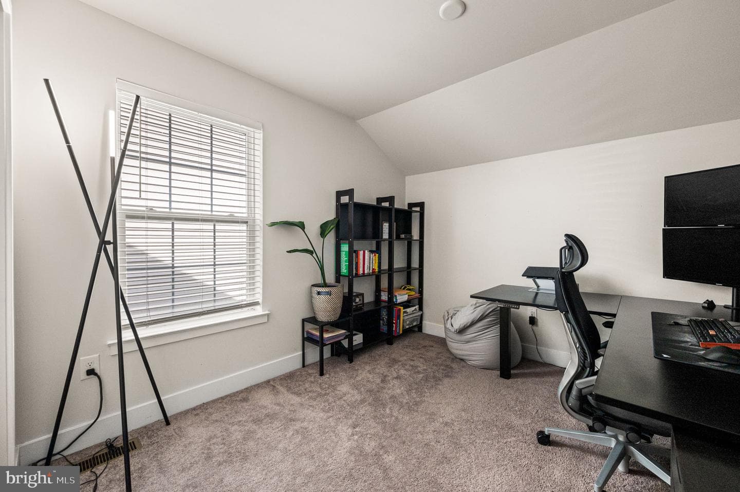 142 Fleet Court photo 26