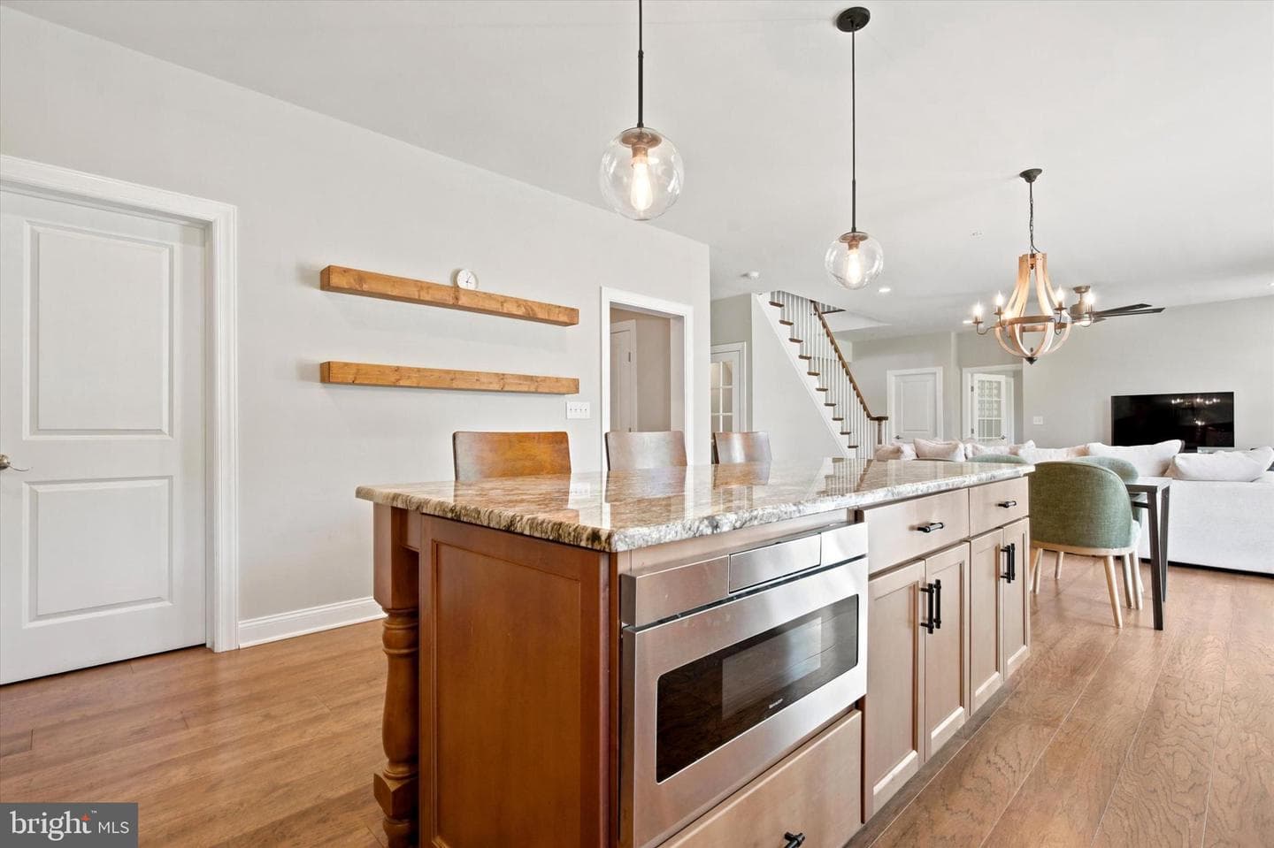 1 Bennett Lane photo 17