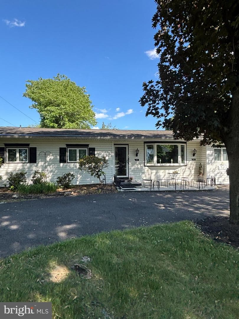4647 Bensalem Boulevard photo 1