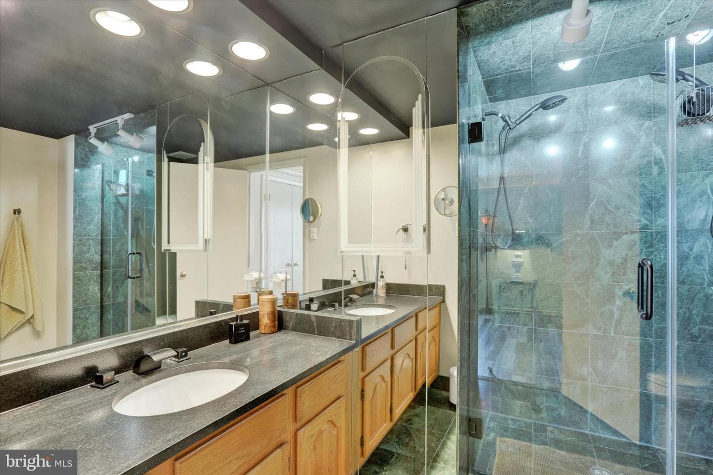 58 Sutphin Pnes photo 33