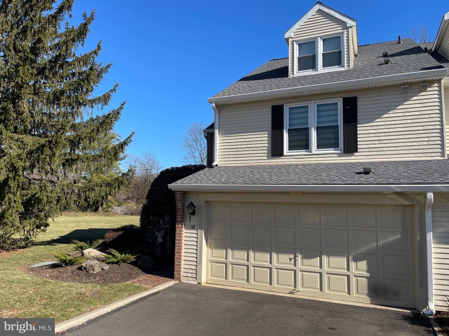 58 Sutphin Pnes photo 38