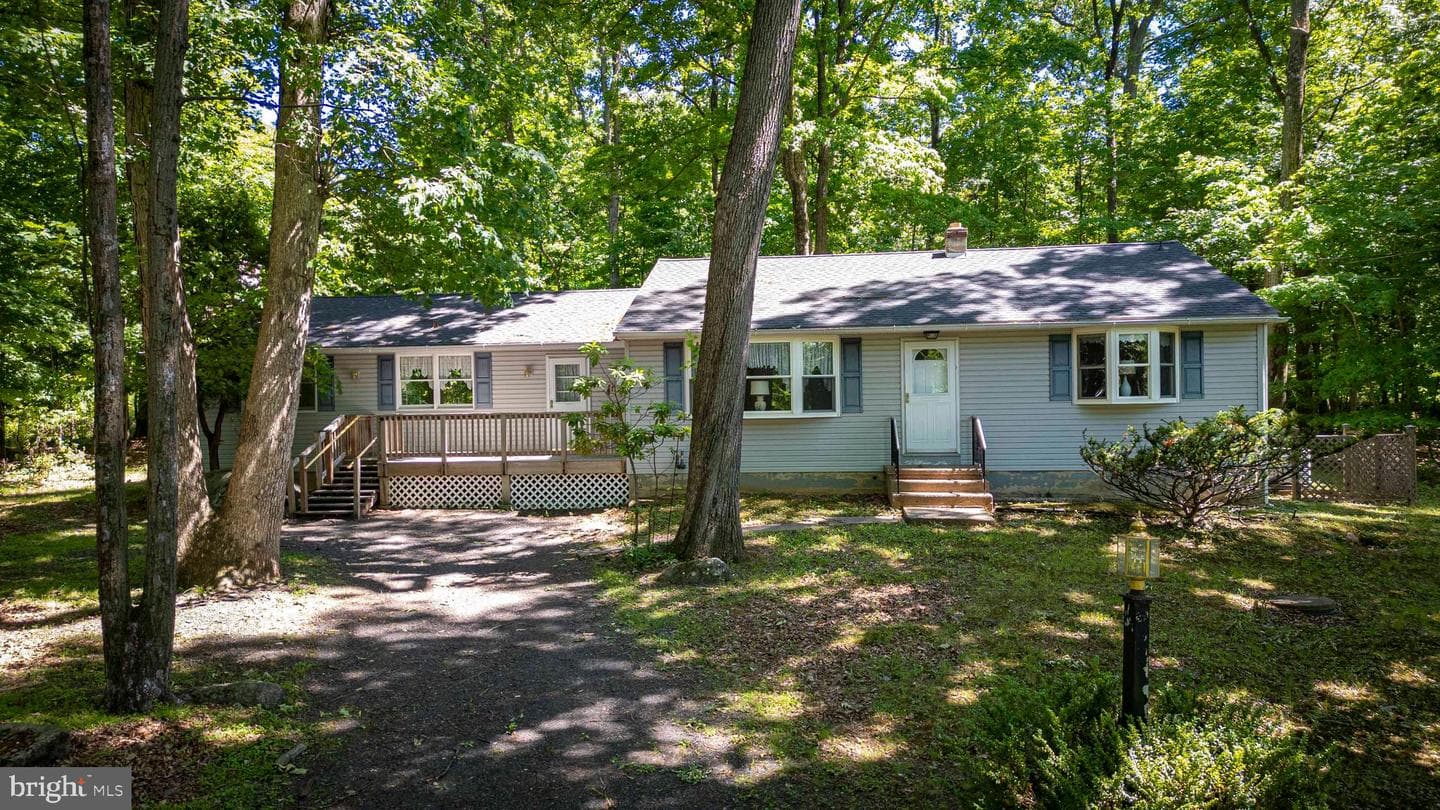 6202 Ferry Road photo 4