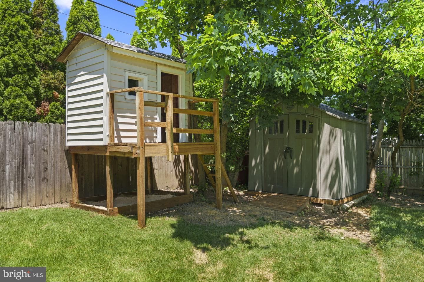 214 Westbury Drive photo 41