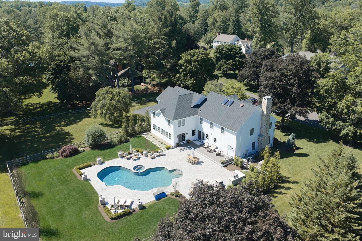 9 Devon Drive photo 39