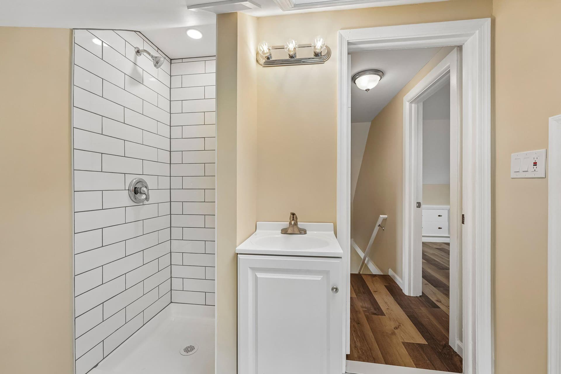 9 Rustleaf Lane photo 17
