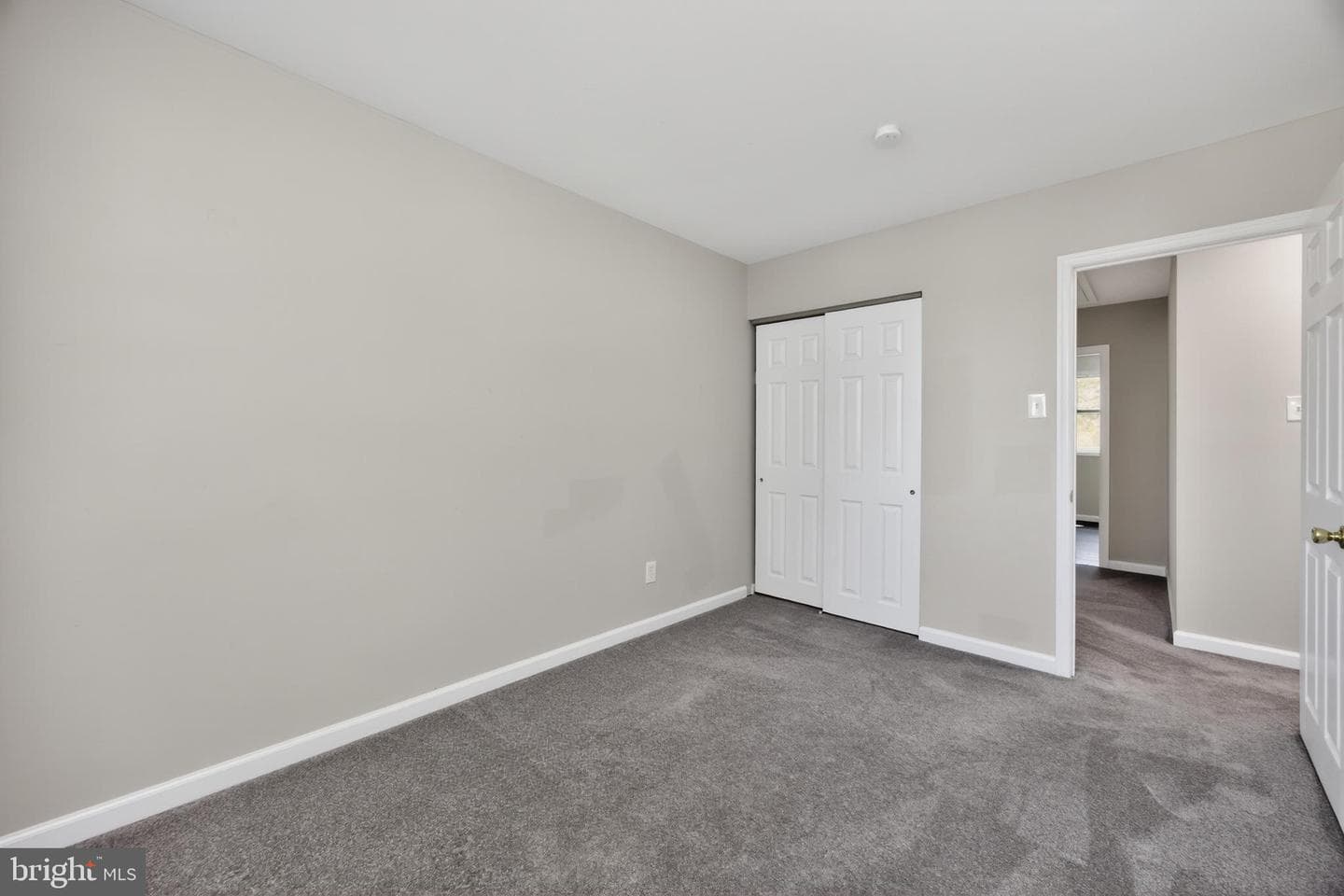 179 Reliance Place photo 28