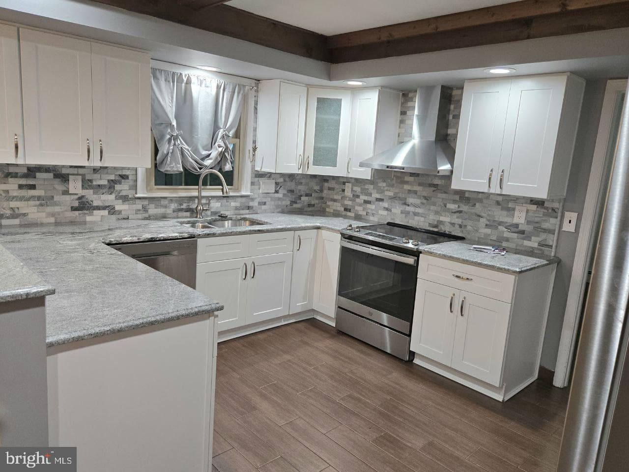 18 Prince Circle photo 3