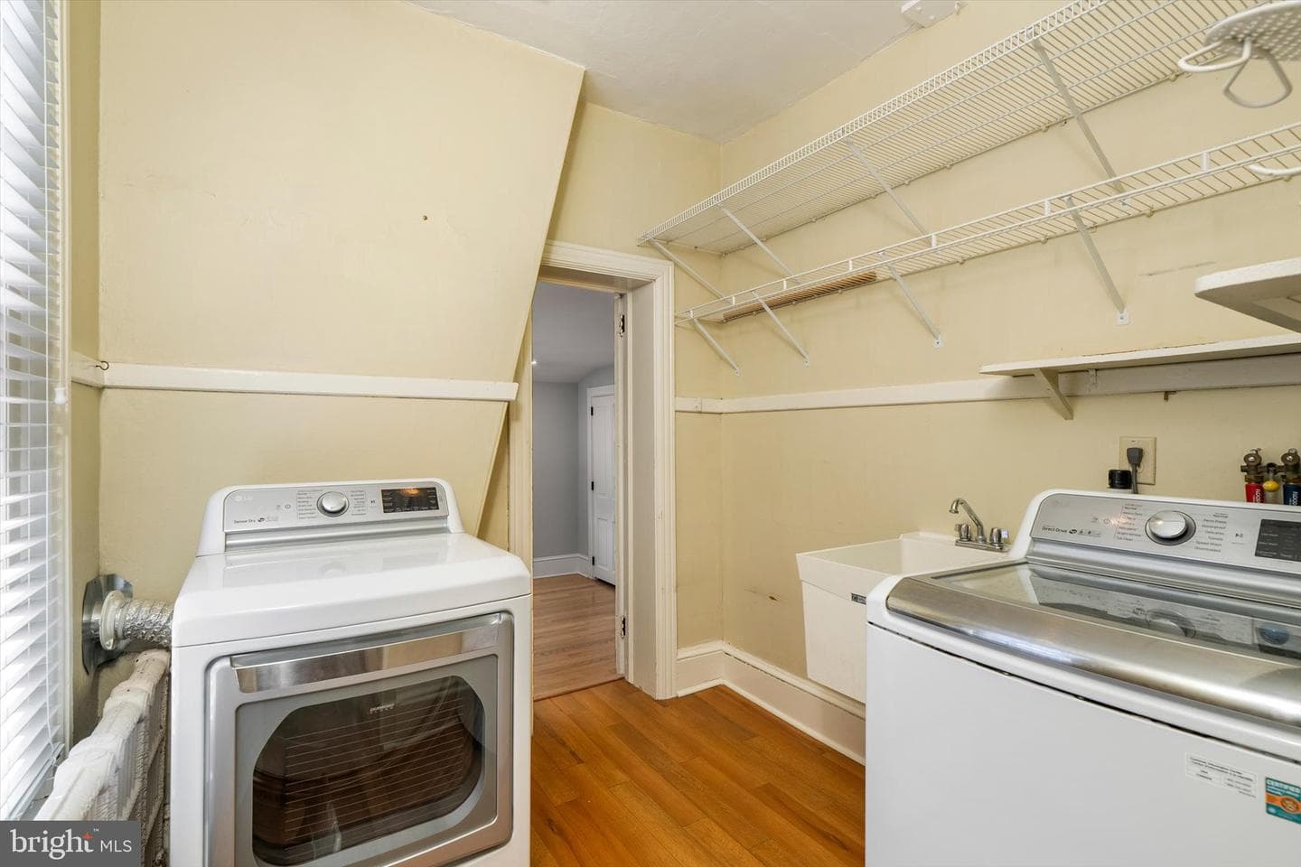 204 E Washington Avenue photo 35