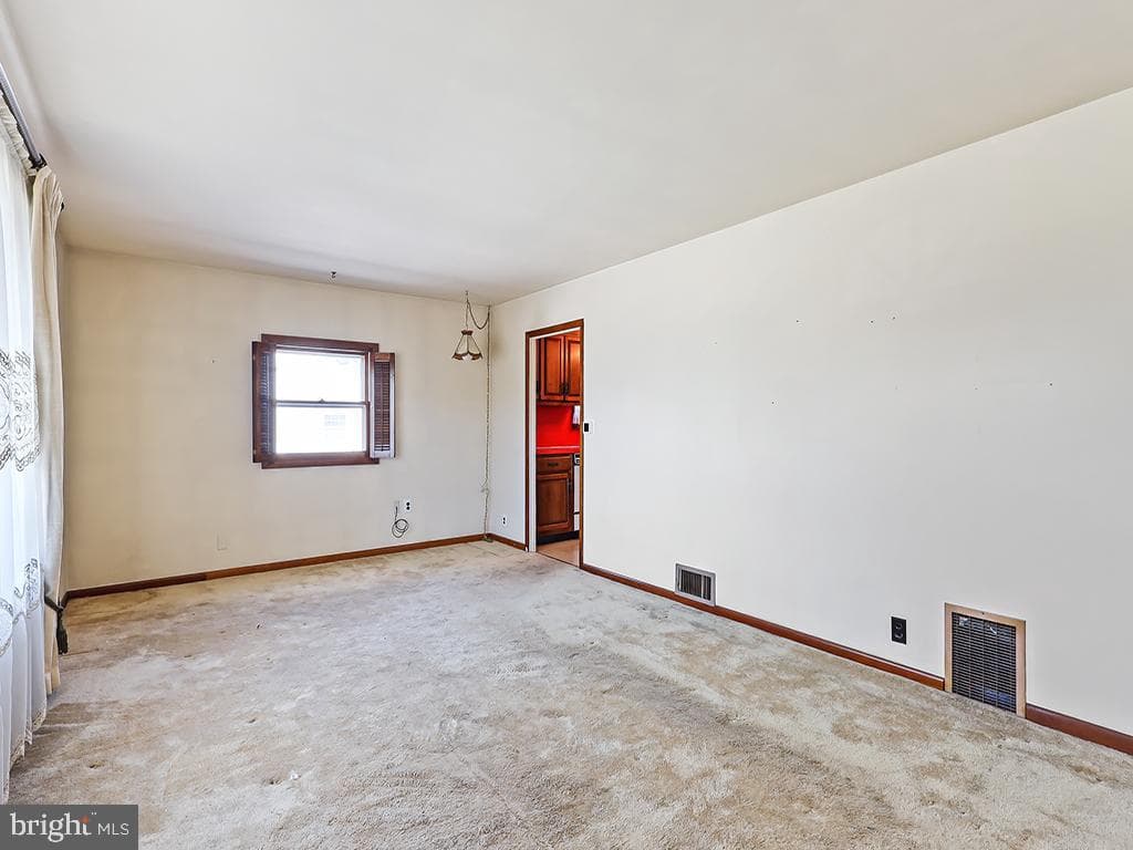 209 Austin Drive photo 9