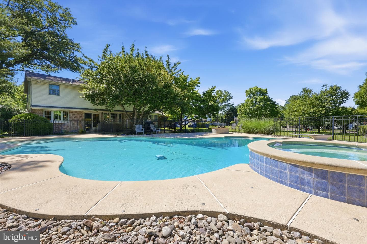 10 Pheasant Drive photo 44