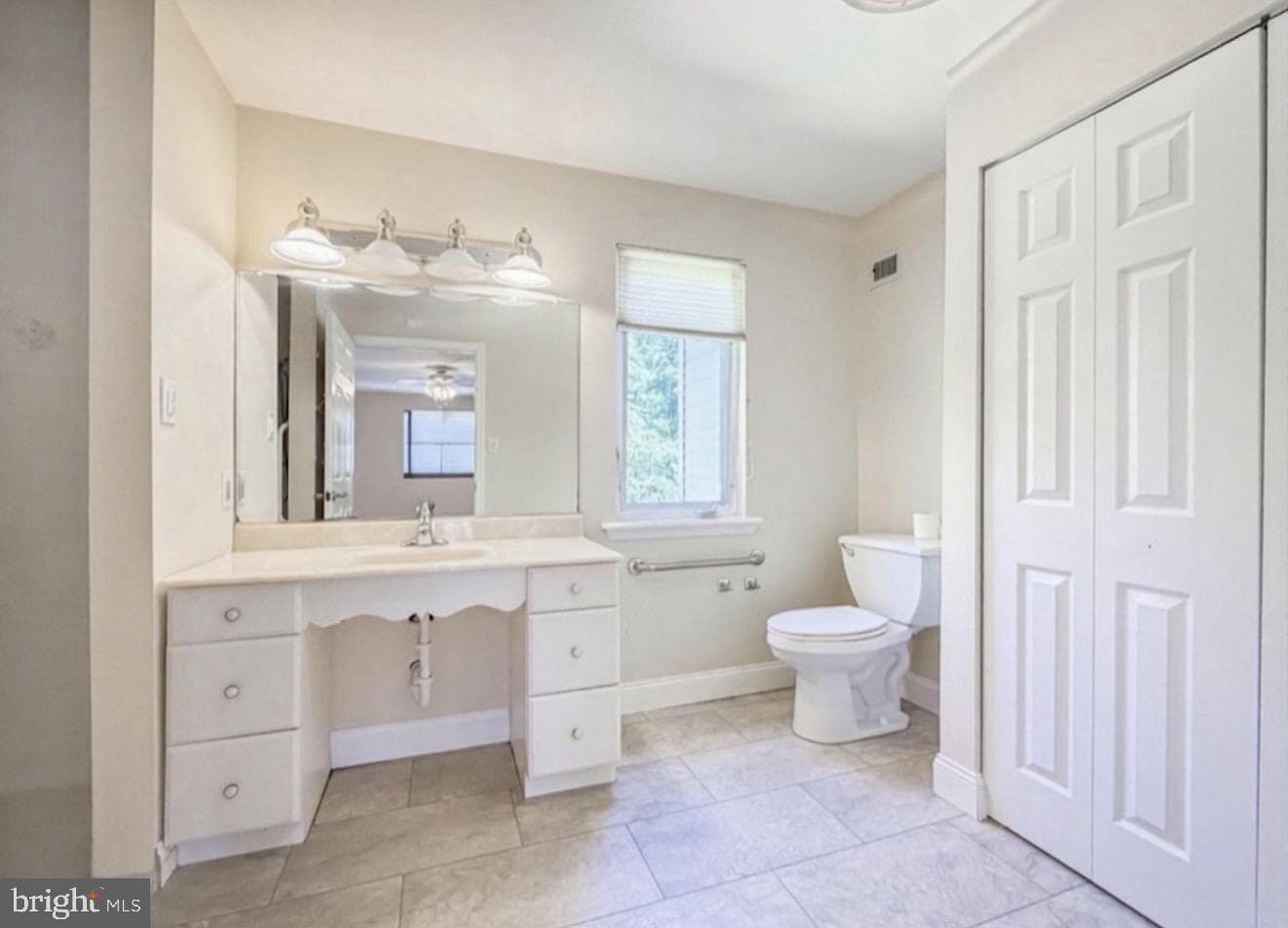 16 Upton Lane photo 36