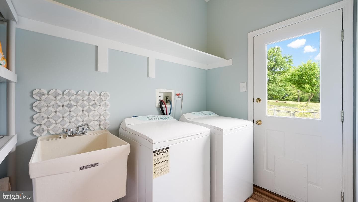 1491 Coralberry Court photo 16
