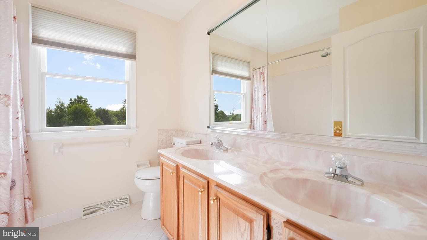 1491 Coralberry Court photo 29