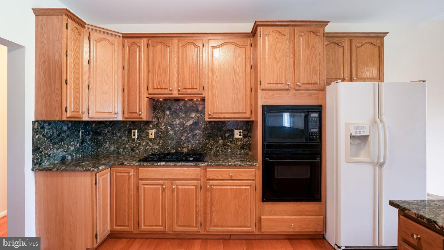 1491 Coralberry Court photo 9
