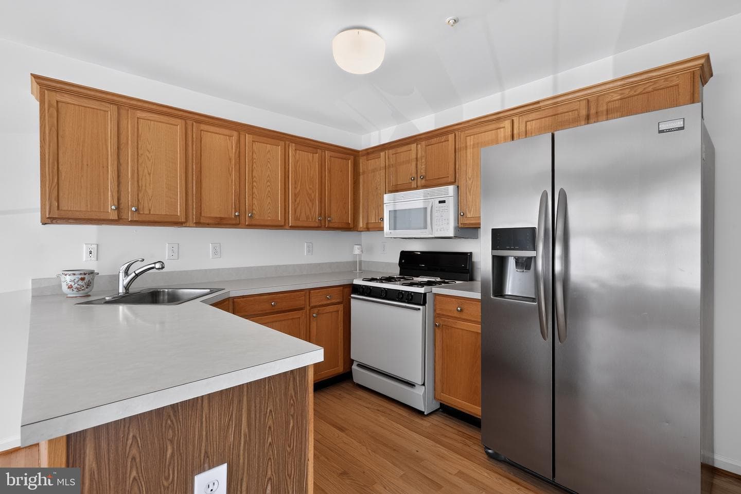 327 Eagle Court #201 photo 14