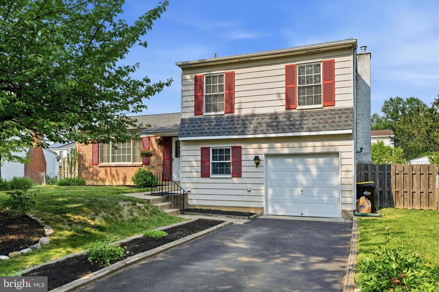 3218 Leeland Drive photo 1