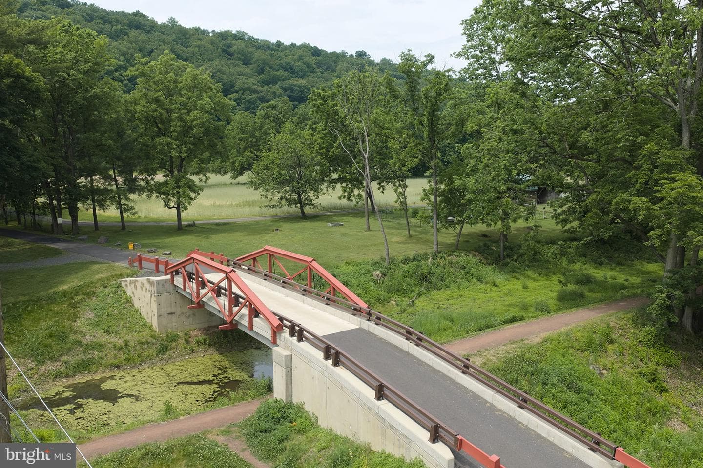 1490 River Road photo 36