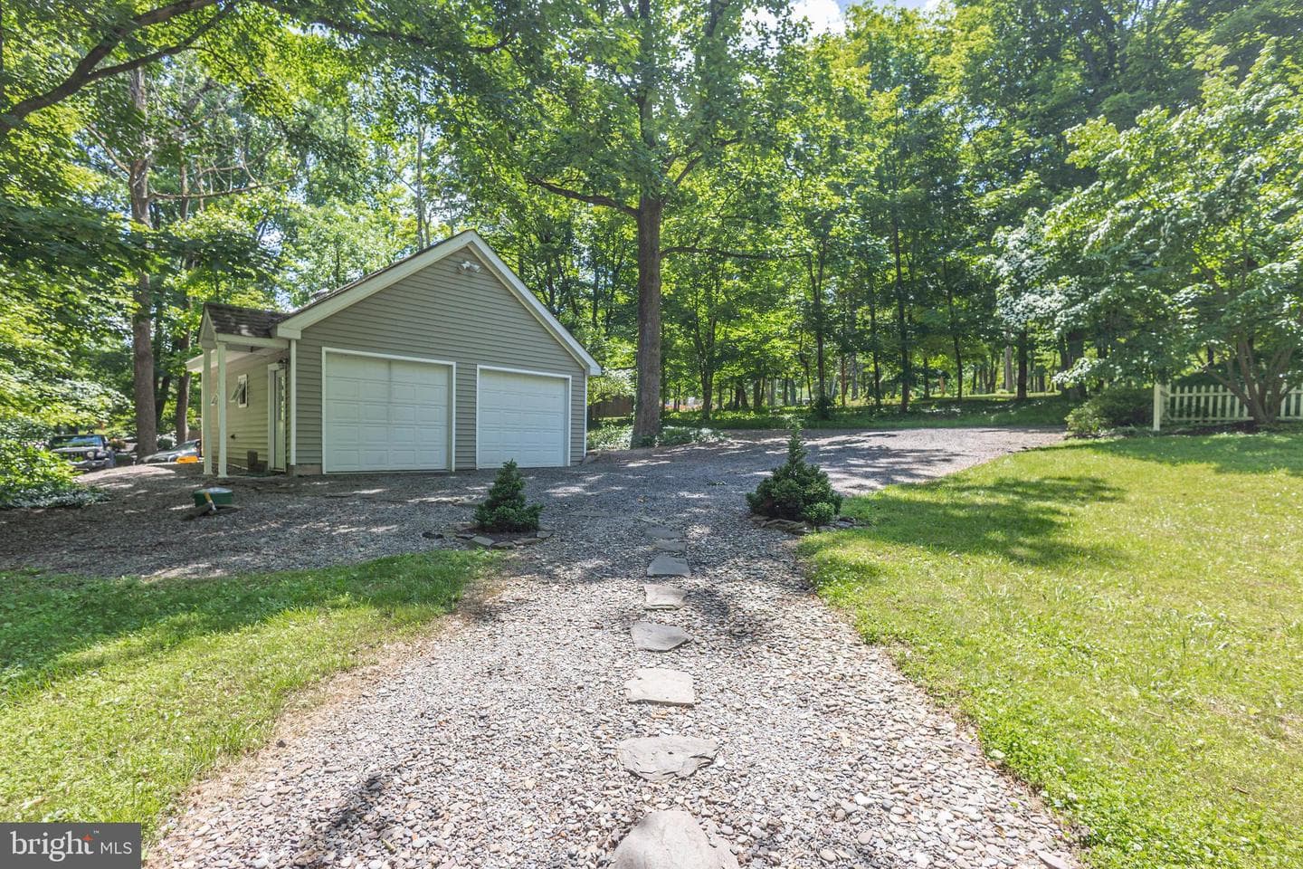 975 Taylorsville Road photo 30