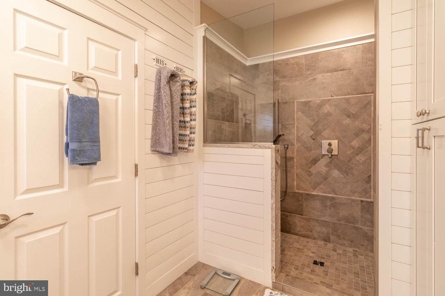 559 Spring Meadow Circle photo 24