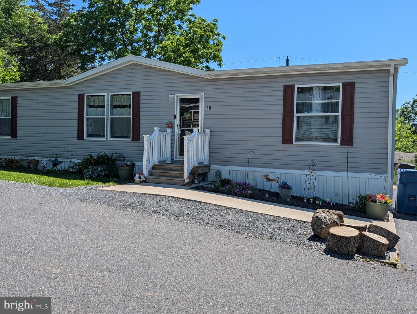 18 Woodedge Drive, Quakertown