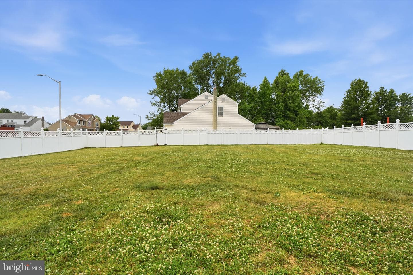 2028 Chatham Drive photo 36