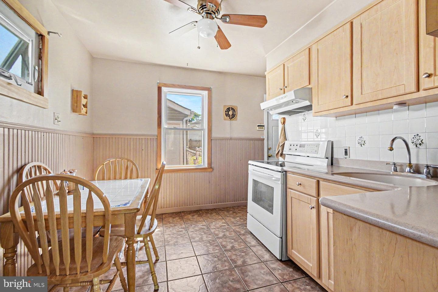803 Hilary Avenue photo 11