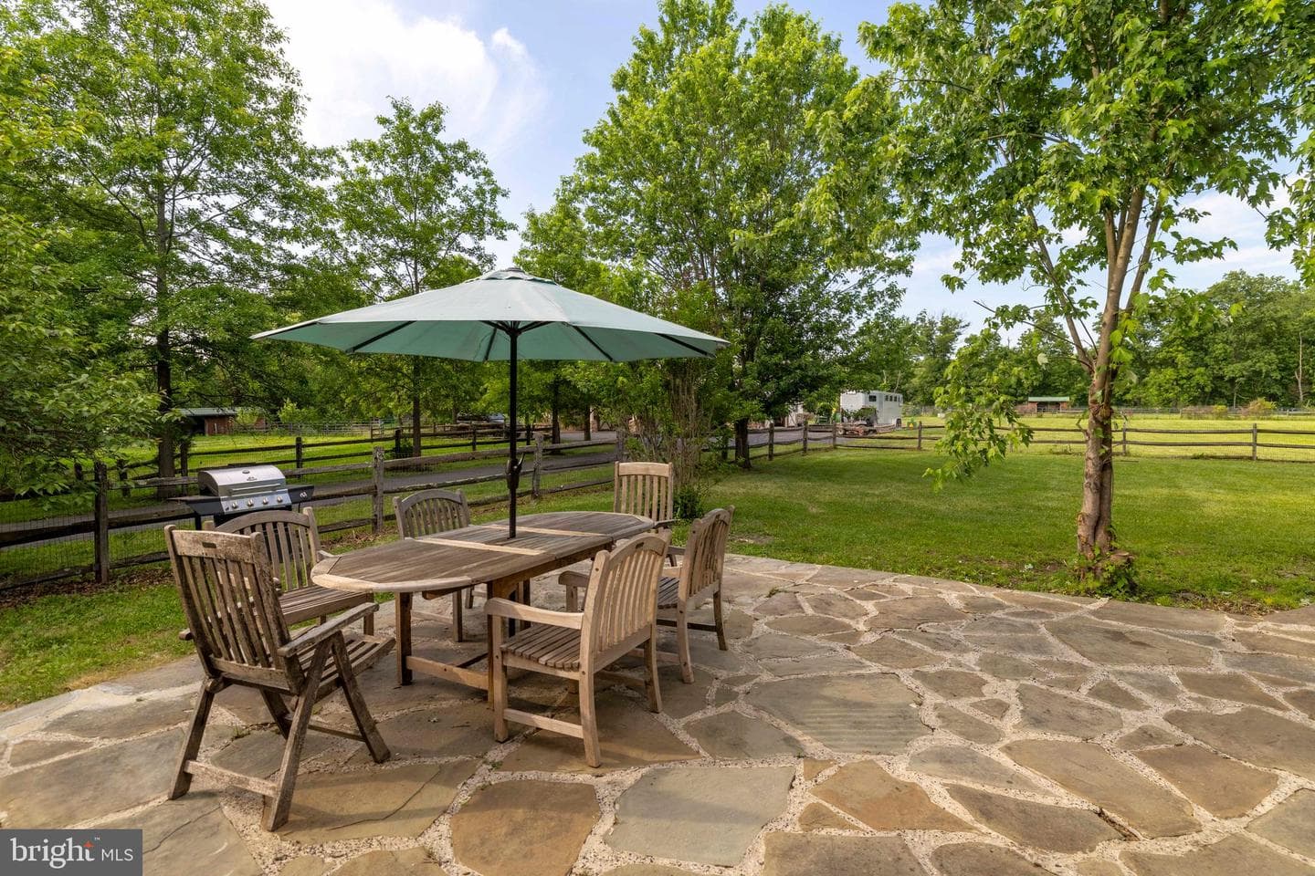 265 Walter Road photo 51