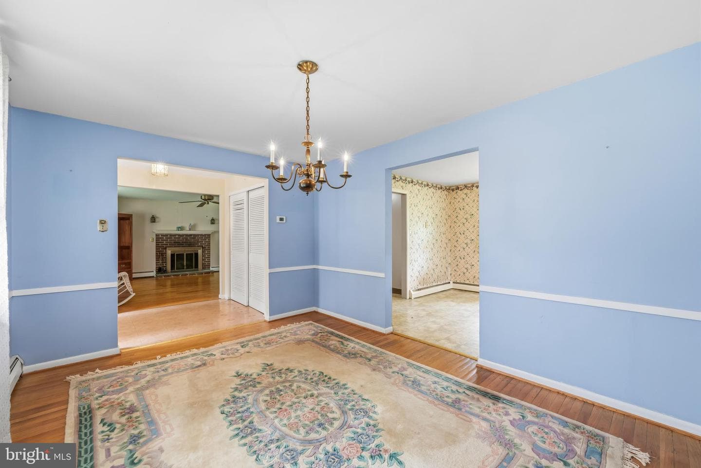 340 Hampton Drive photo 4