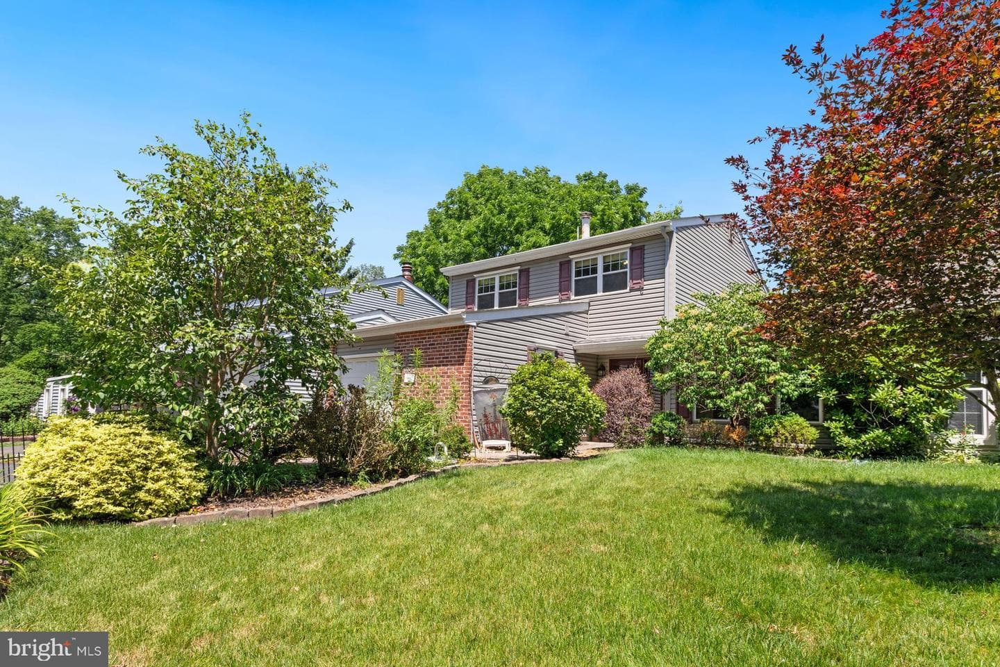 111 Commonwealth Drive photo 1