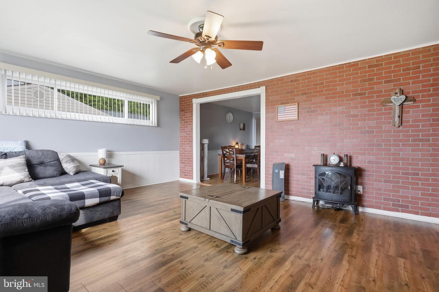 361 Valley Road photo 4