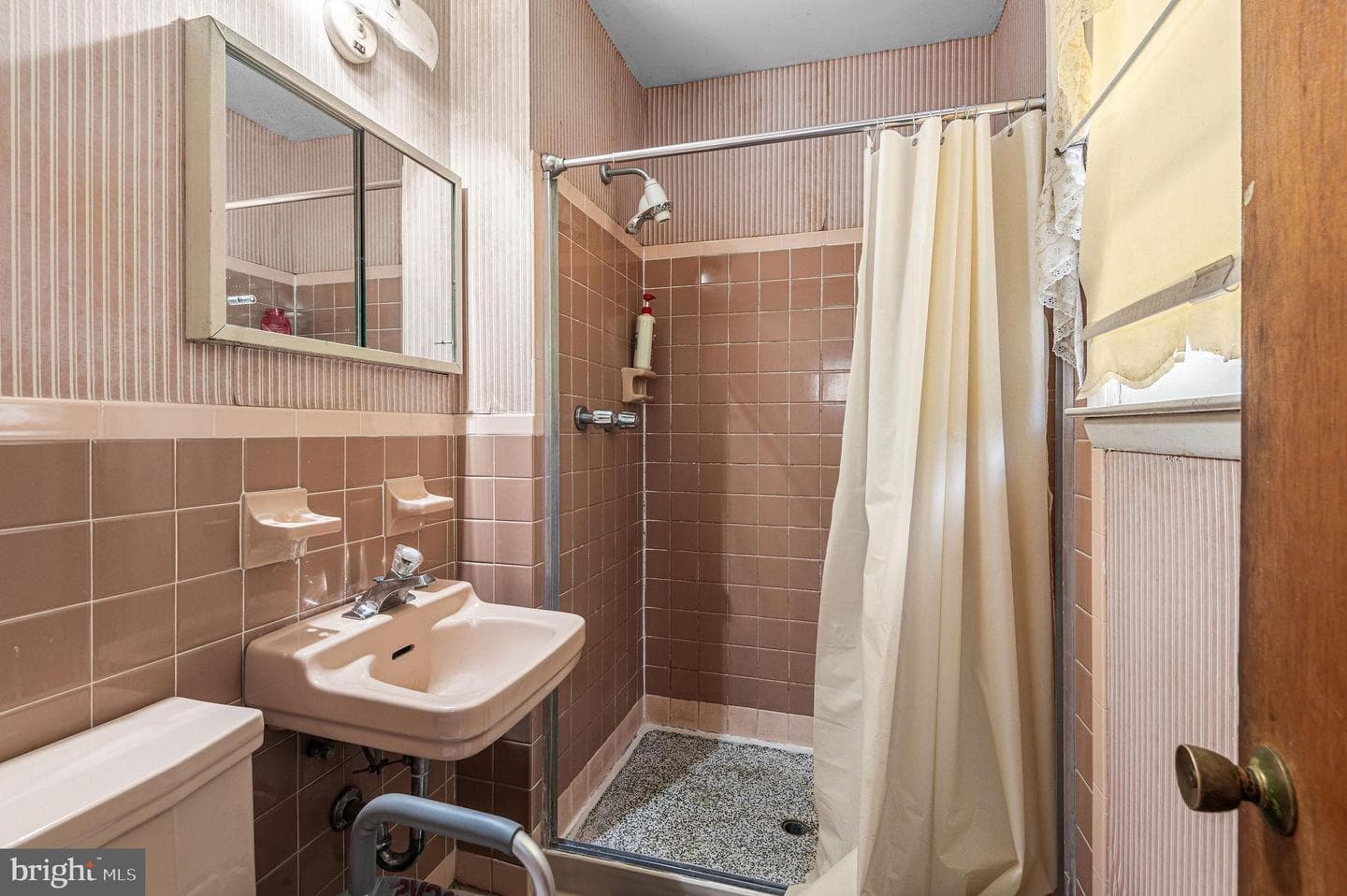 183 Windsor Avenue photo 14