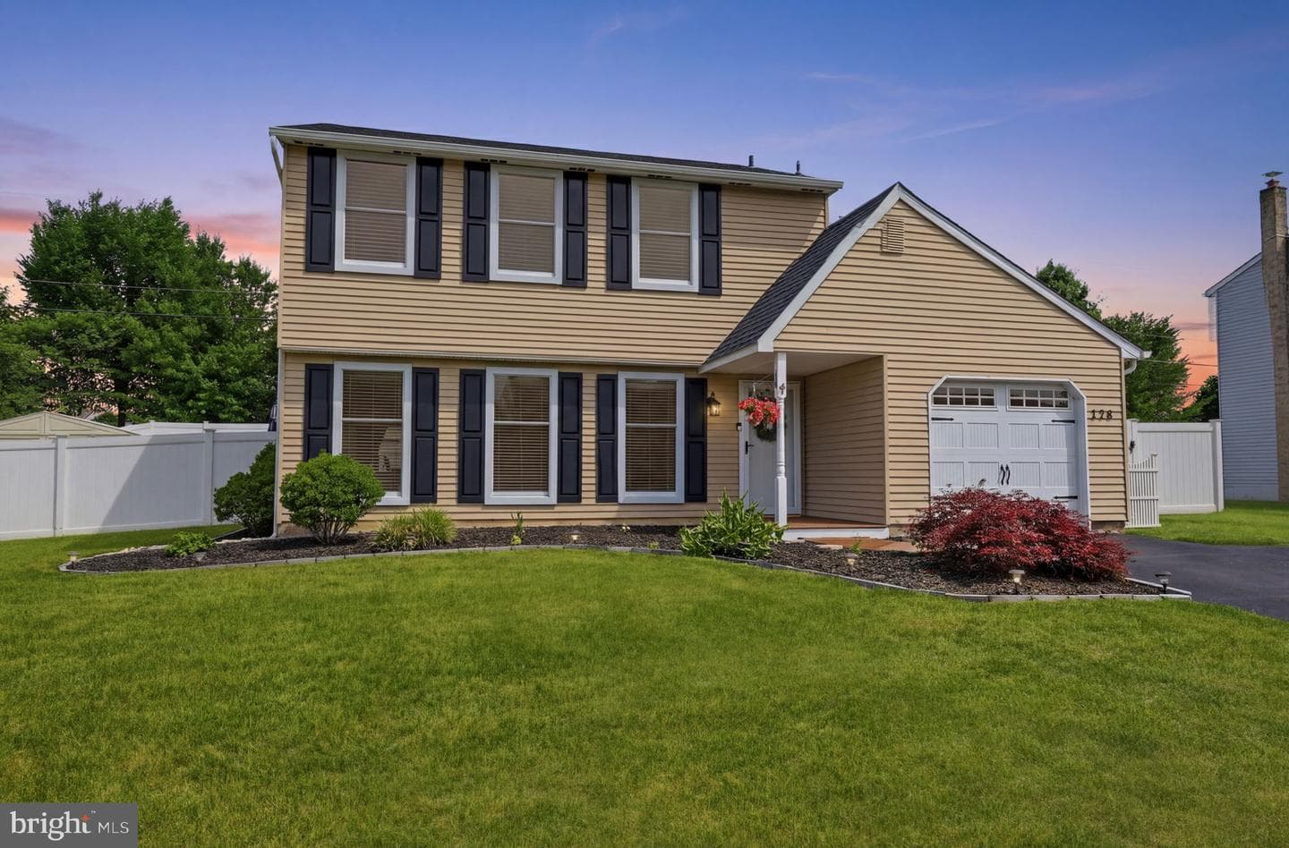 228 Hampton Drive photo 1
