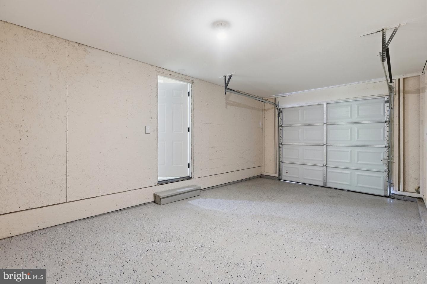 815 Philadelphia Avenue photo 27
