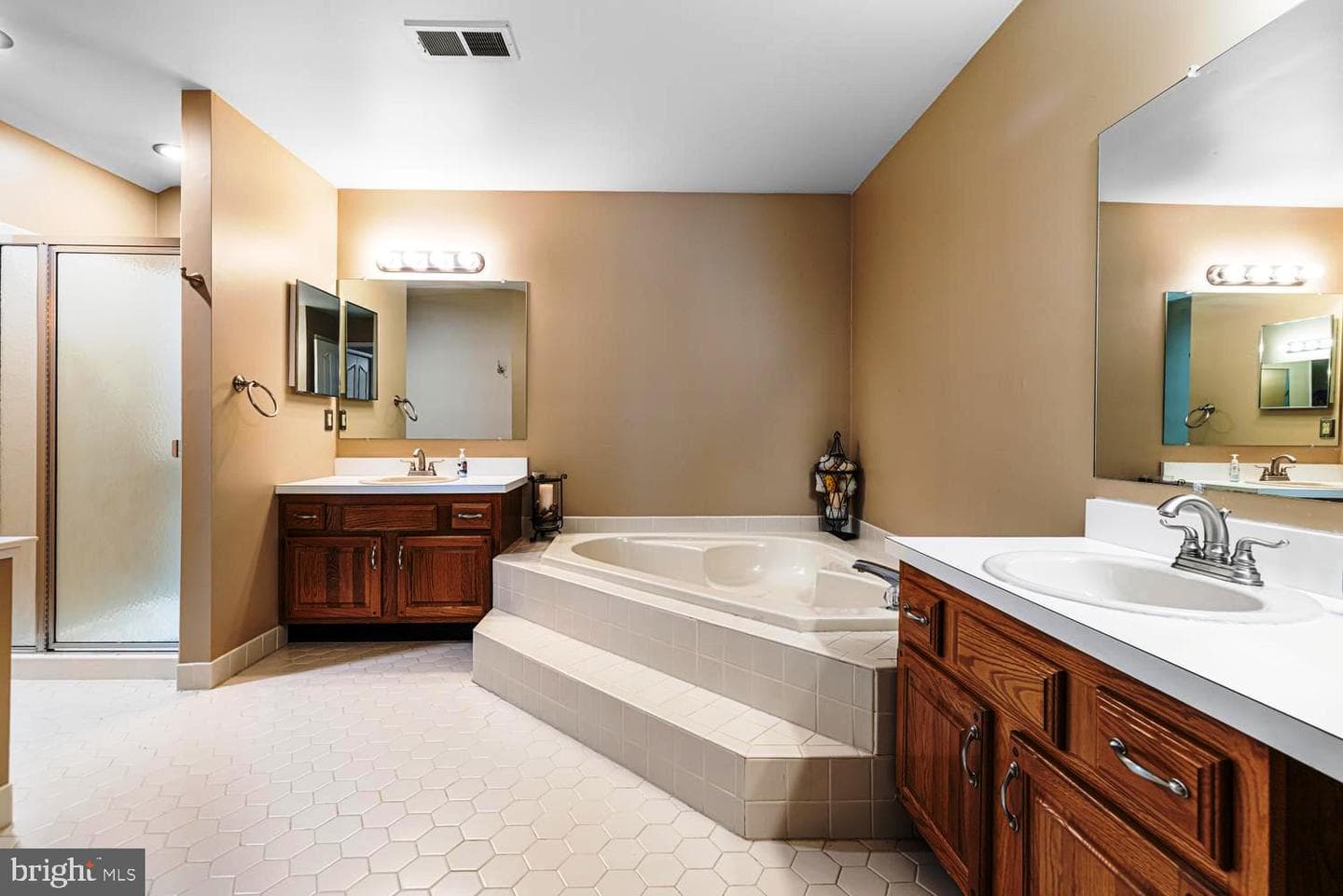 306 Remington Court photo 23