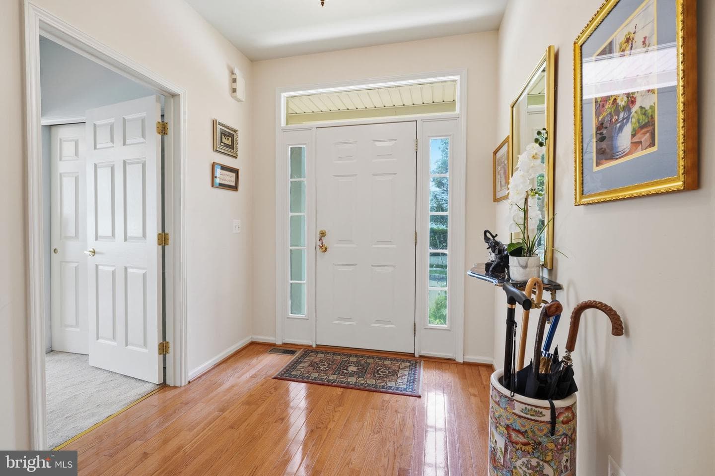 301 Eaton Court #20 photo 11