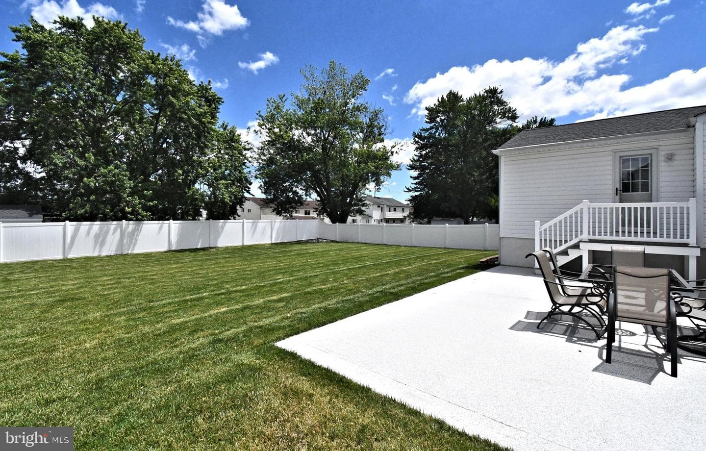 1443 Hampton Lane photo 22