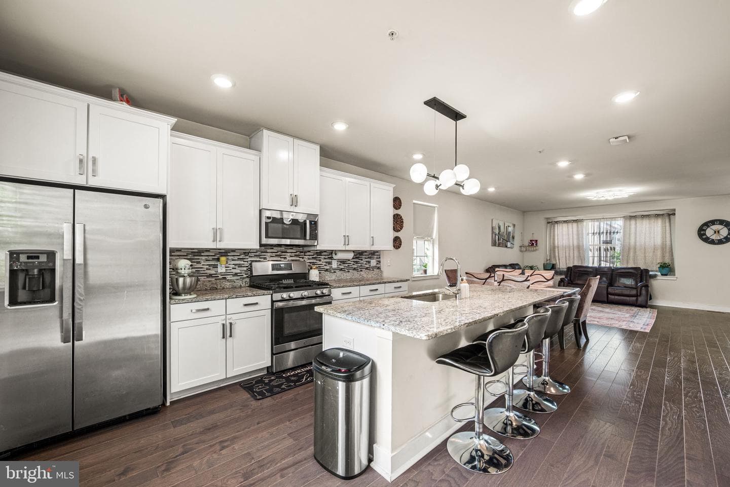134 Easton Street photo 14