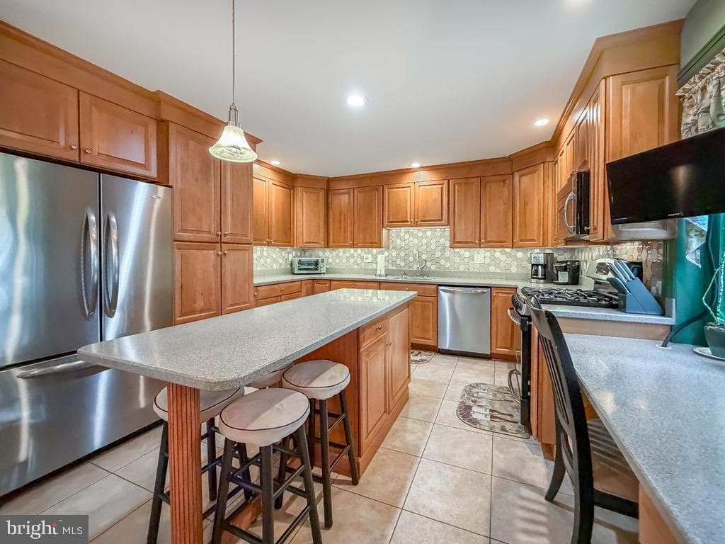 735 Ross Drive photo 20